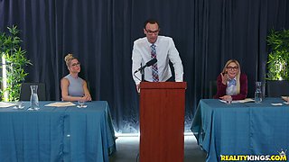 Attractive MILF and seductress 3some arousing xxx video