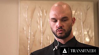 Rich Kalli Grace Pounds New Hookup Kasey Kei with Hung Bodyguard in Wild Threesome