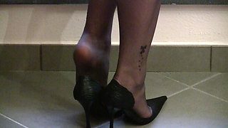 Showing off New Black Decollet