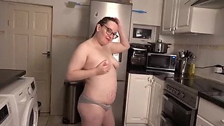 Littlevixen Sexy Kitchen Strip Tease in Bra and Panties with Ripped Leggings