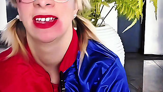 Harley Quinn Marvel Sticks a Baseball Bat