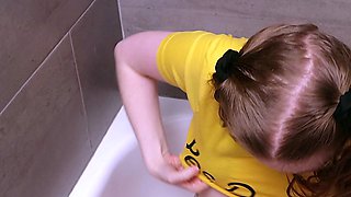 Amateur Big Boobs jerks Big Dick