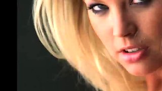 Hot Babes Doing Stuff Naked