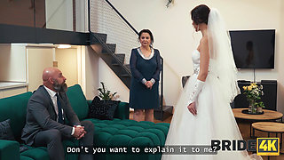 BRIDE4K. This bride's natural body turned everyone on