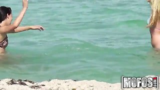 Mofos - 2 perfect beach stunners have some joy