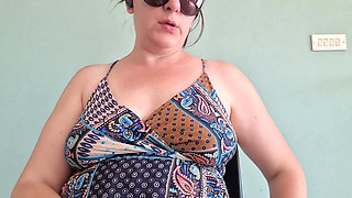 Sensational Compilation of Farts in Public Toilets and Great Piss for This Italian MILF