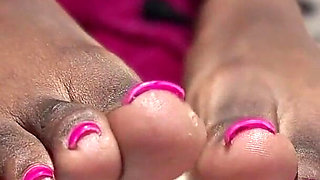 Chohi Delight Is a Leggy Secretary That Loves Her Toes Sucked Before She Fucks