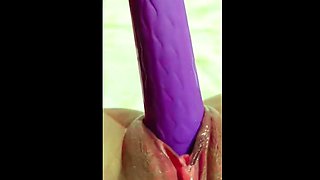 Slim Asian teen tpying her wet pussy solo.