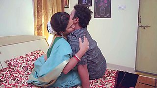 Watch Emily amateur MILF 24h from her house