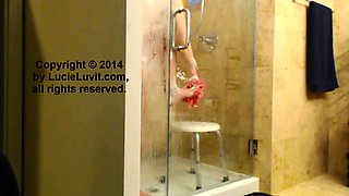 Amateur shower and masturbation