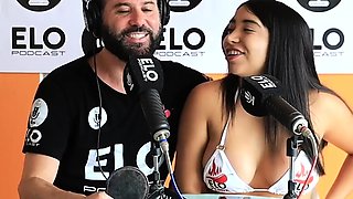 Verito Aguas goes through the spicy room in Mexico City