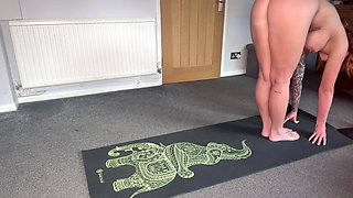 Hot Nude Yoga with Zoe Grey