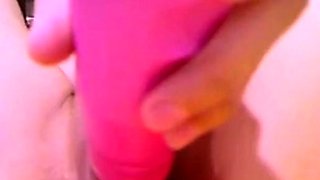 Webcam Girl Shows Off Her Body