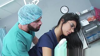 Brazzers - Shazia Sahari - Doctor fucks Nurse while patient is sleeping