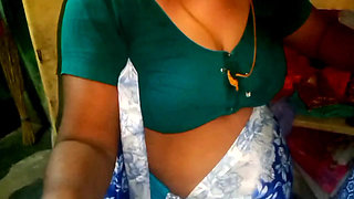 tamil desi house wife aunty saree changing village house