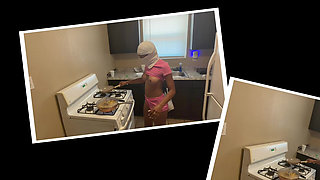 Hot Babe Naked Making Breakfast for Her Boyfriend