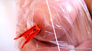 Amateur brunette ariana marie solo toying