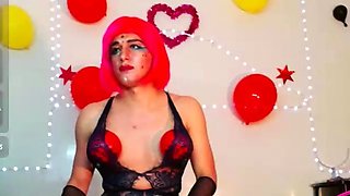Amateur redhead Jacqueline with glasses masturbates