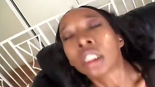 Ebony Whore Sucks White Schlong