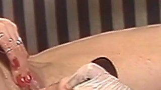 Experienced Lesbians in Action