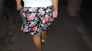 Woman Masturbates Outside in the Trunk and Has an Orgasm