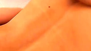 Chamei uma acompanhante para dividir a rola do loupan