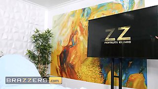 Lasirena69 visits the fertility medical center & gets the decent treatment from van & his hot nurse Cherie Deville - brazzers