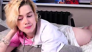 Blonde horny sex therapist stunner in lingerie jerks dick