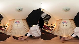 Amateur asian enjoys hardcore fuck in france