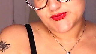 Horny Luna Love Sends a Special Message