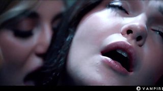 Girl-girl Vampire Fingerblasting Super-steamy Dark-haired - Tormentor Blake Rosebutt Mesmerize Sub Rissa May