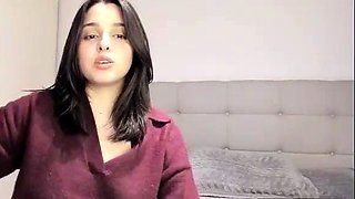 Amateur Webcam Babes Going Solo