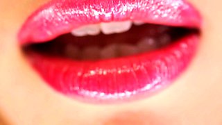 Pussy close up by slutty teen on cam