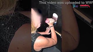 Moema crammed her throat with jizz at the swingers pub and the hotwife smooched her.