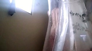 Amateur shower and masturbation