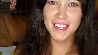 Amateur preggo hoe toys her pussy close up in fetish solo