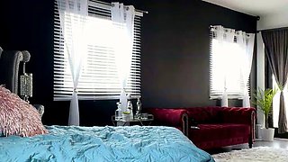 Big boob brunette masturbates on webcam