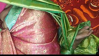 Housewife lesbian pusssy licking