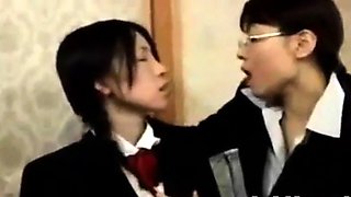 Extreme Asian French Kissing