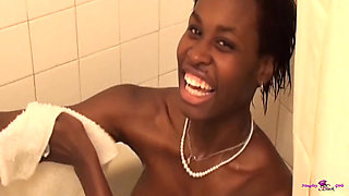 Tristina Millz so Hot She Entered the Bath with High Heels Ready for Girl Masturbation
