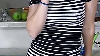 Close up MiLF getting it in the ass