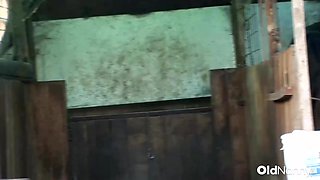 Shameless granny mind-blowing sex video