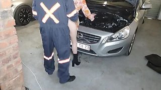 Amateur Housewife Fucked In Car For Cash - Homemade Brunette Babe Cumshot
