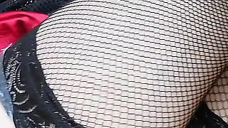 Raven: Happy Wetting Panties Christmas