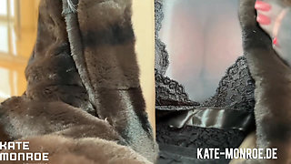 NYLON & PELZ ASMR von Kate Monroe