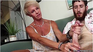 Anzee Starr Milks Joeys