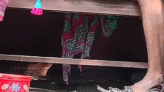 Bhabhi and Dewar Outdoor Bathroom Sex