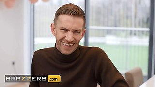 Claudia Bavel's fiancé hires danny to discourage her from getting married & he concludes up fucking her cunt - brazzers