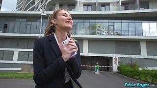 Ivy Maddox Shagged In Hotel Toilet