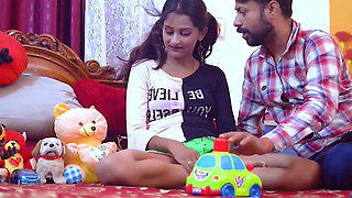 Bhai se sauteli chhoti behen ko khelte waqt pel diya